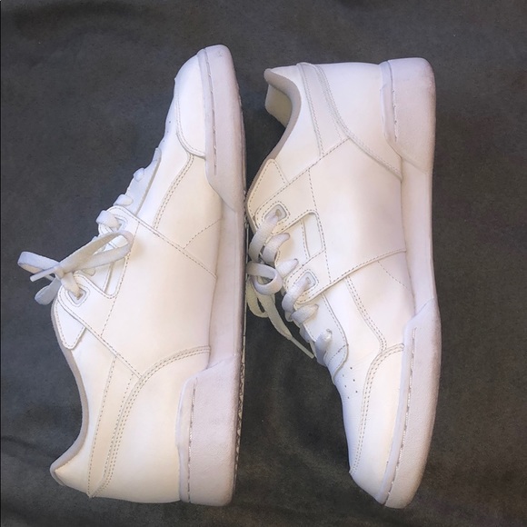 Reebok - Picture 3 of 3